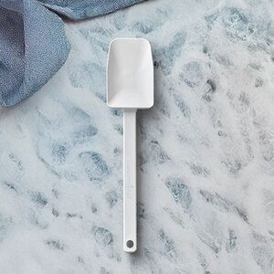 Pampered Chef Small Mix n Scraper